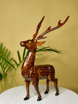 Artisan Wooden Deer Set: Exquisite Home Decor