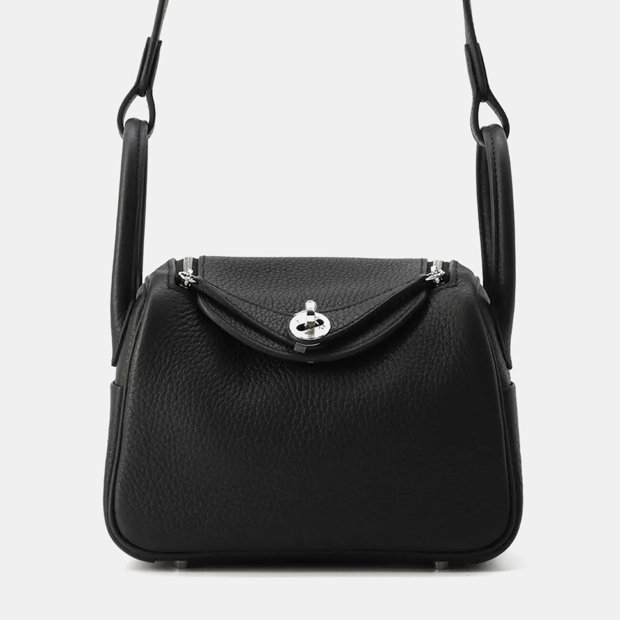 Black Taurillon Clemence Lindy bag Size Mini