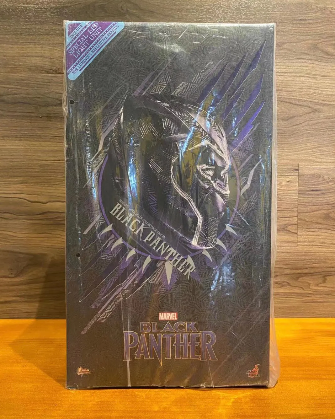 Hot toys MMS470 The Black Panther T’Challa