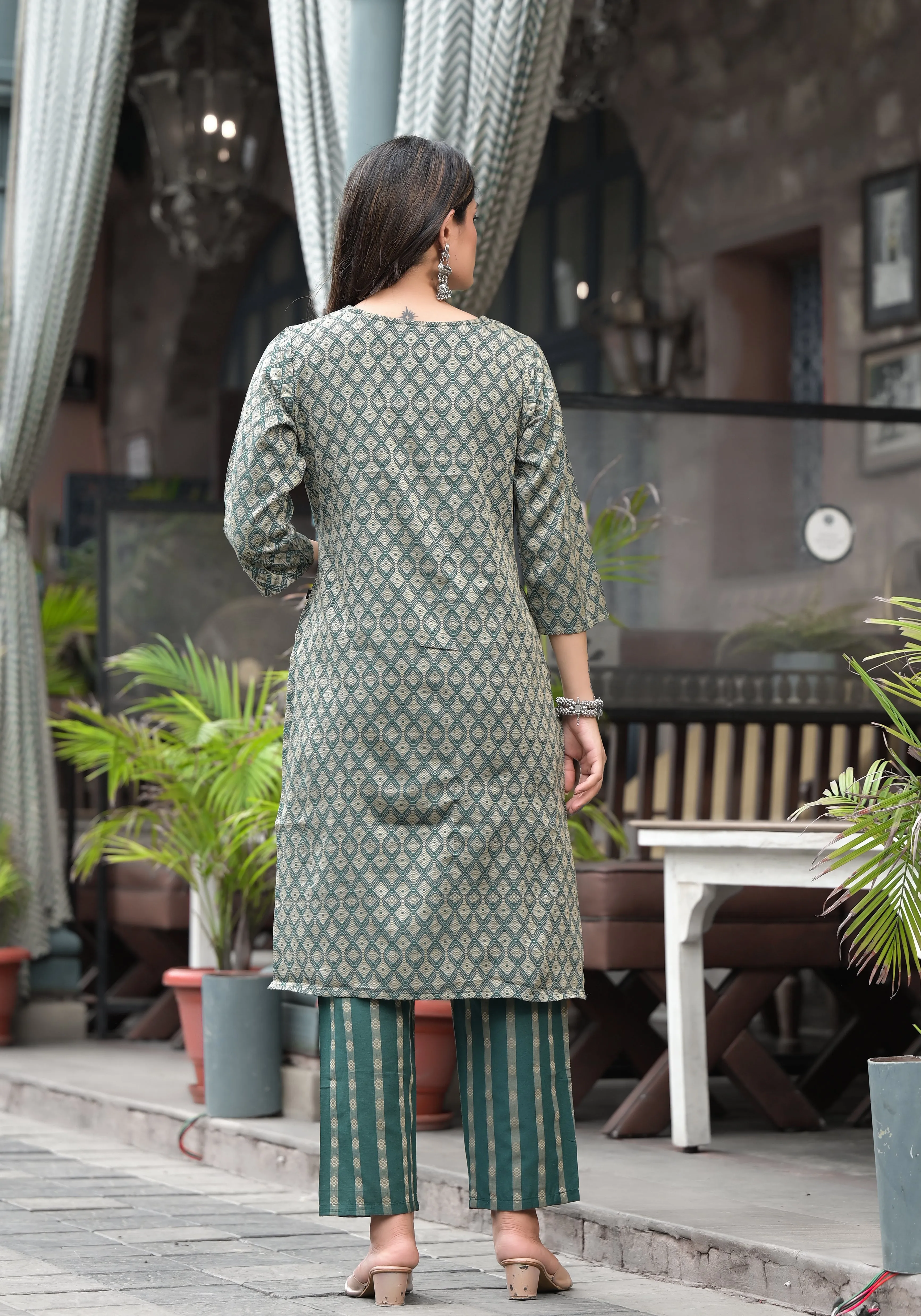 Juniper Green Geometric Printed Cotton Kurta Pant Set With Tassels On Dupatta