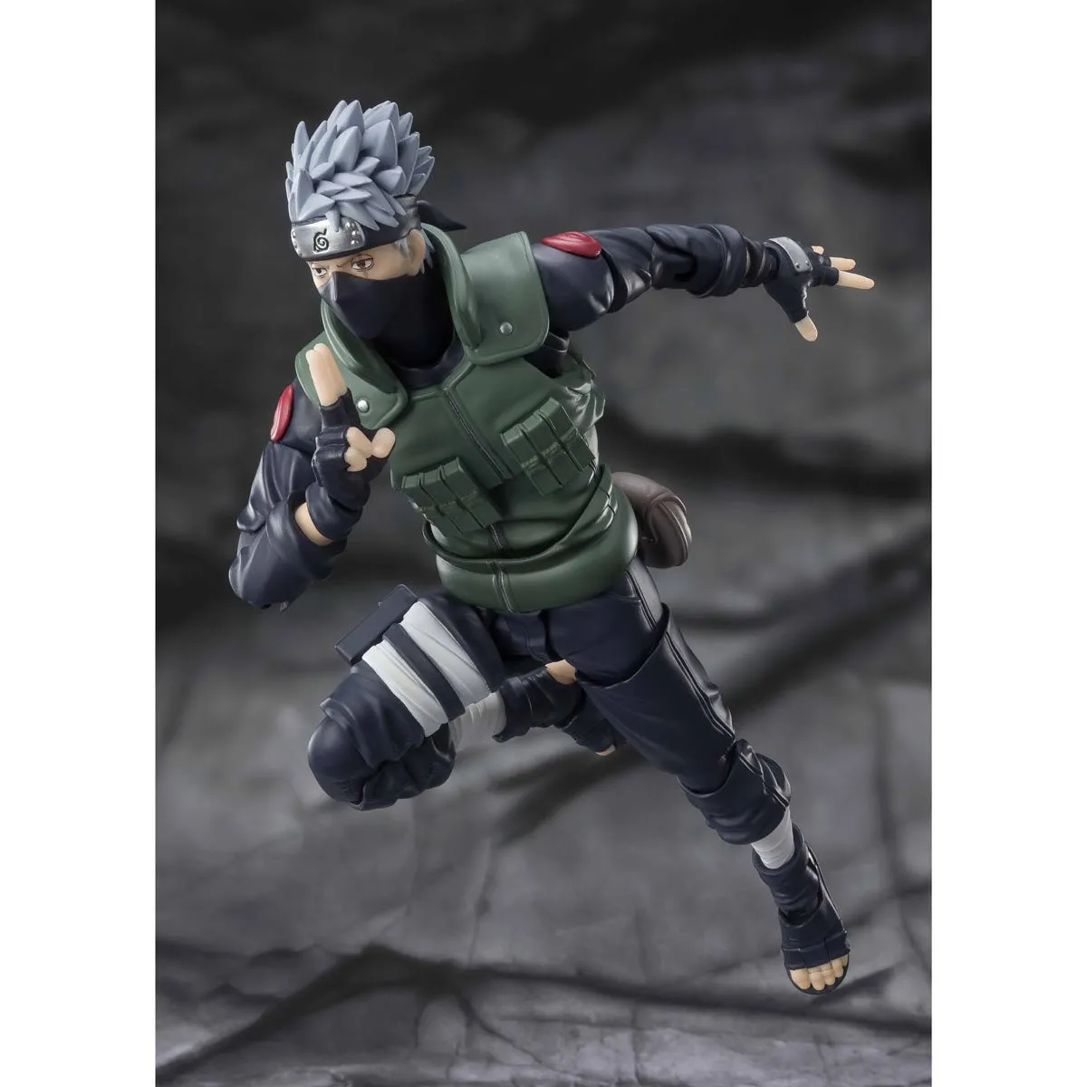 Naruto Kakashi Hatake S.H.Figuarts Figure by Bandai