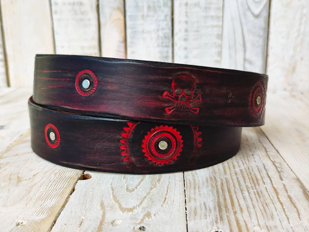 Steampunk Leather Belt with Gears in Black and Red for Bikers Fashion