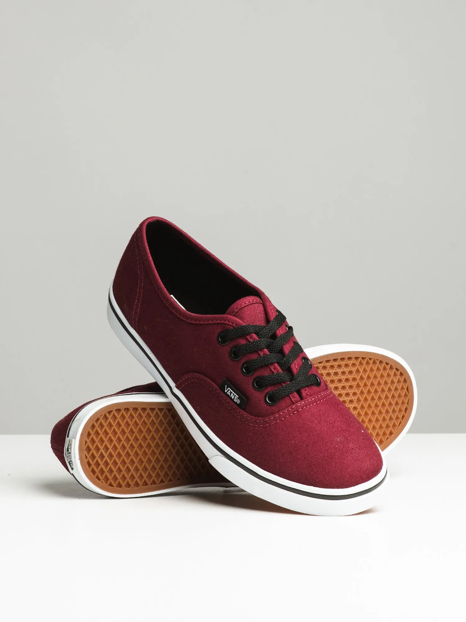 WOMENS AUTHENTIC LO PRO CANVAS SHOES